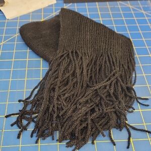 Knit 20" Scarf w 30" w Fringe New - Black